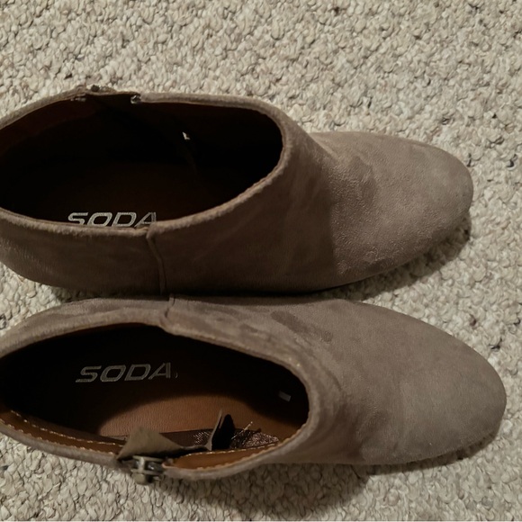 7.5- Tan Faux Suede Booties - Picture 3 of 4